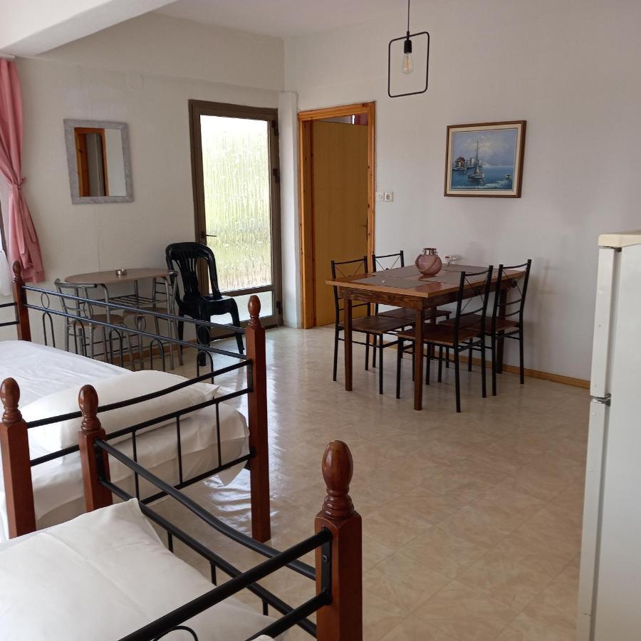 Μαρου Rooms Olympiakí Aktí Eksteriør billede